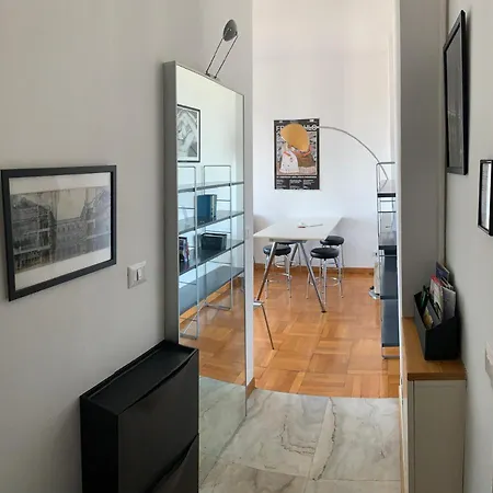 דירה Monolocale Con Vista Su מילאנו